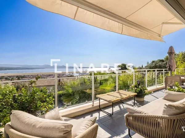 HORIZON BLEU - Villa T5 de 141m2 avec deux dépendances - Garage - Jardin/piscine - 13600 La Ciotat