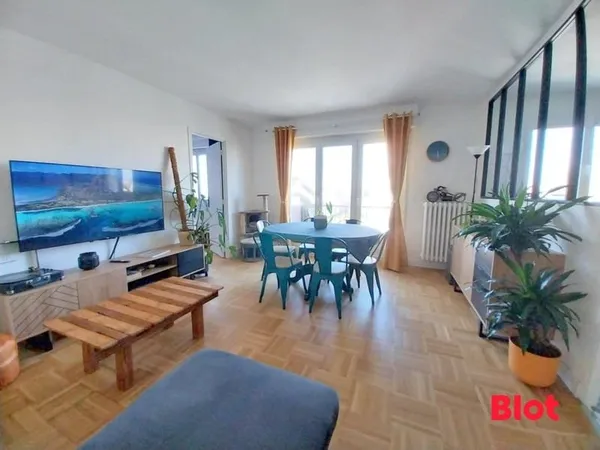 EXCLUSIVITÉ BLOT IMMOBILIER LORIENT - À VENDRE - QUARTIER CARNEL -APPARTEMENT 3 PIÈCES