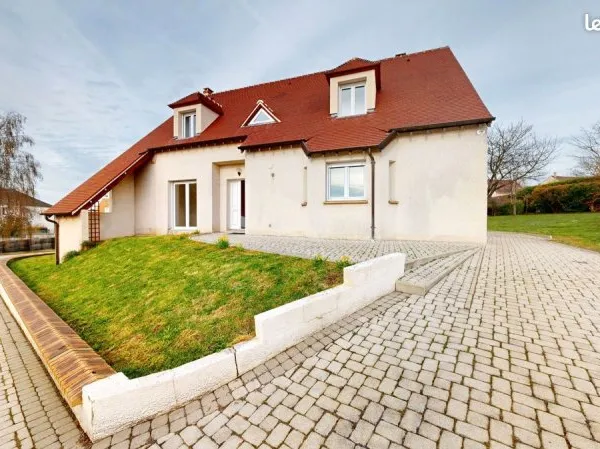 Maison 7 pièces 182 m²