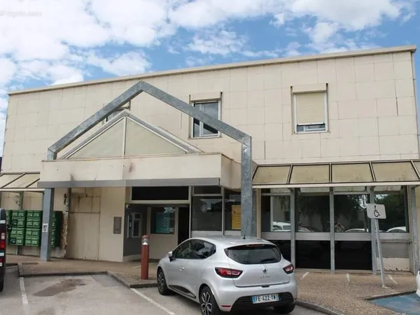 Appartement 622 m² à Tavaux