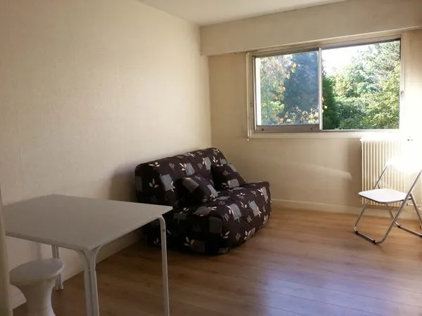 Studio 1 pièce 19 m²