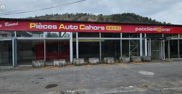 Local commercial avec parking