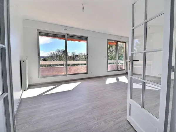 LA ROSERAIE - 86.80m² - 2 chambres