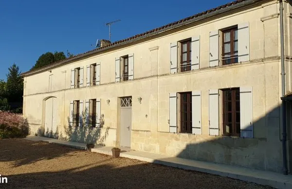 Maison - 6 pièces - 200m2