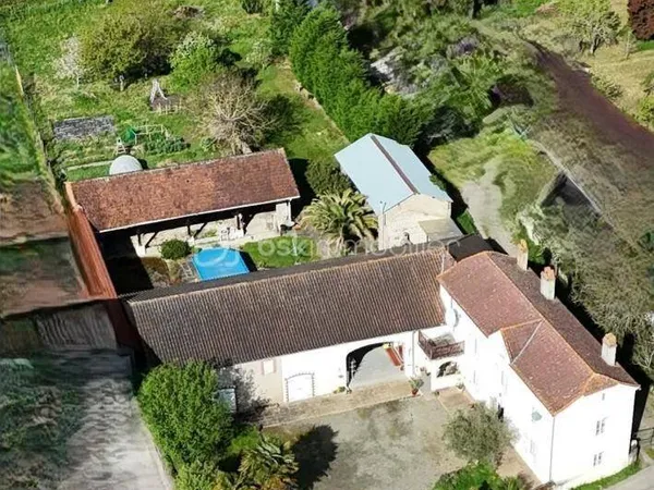 Maison 5 pièces 193 m²