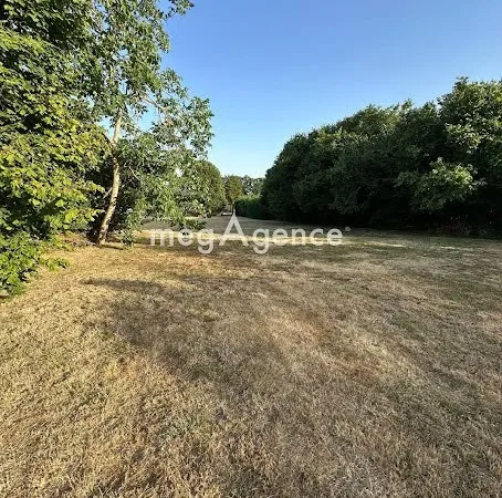 Terrain 2350 m²