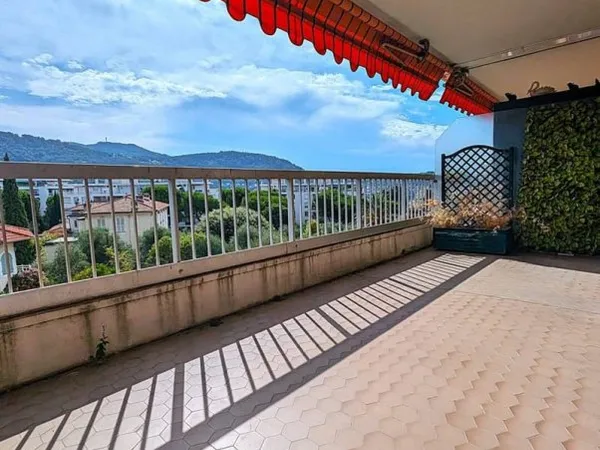 Studio 1 pièce 40 m²
