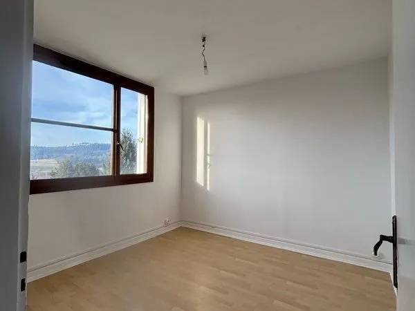 Appartement F3 65m2 à Bruyères