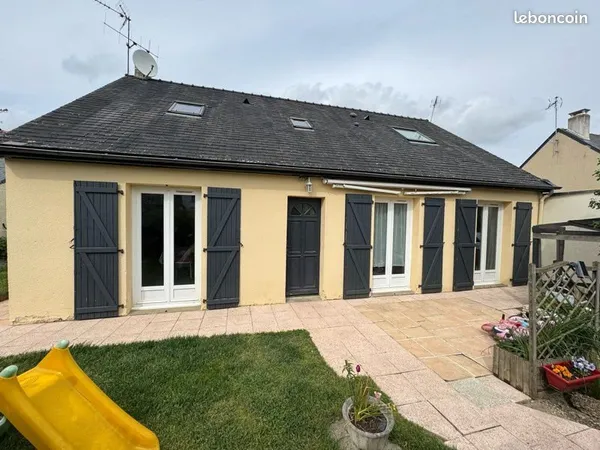 Brissac quincé, Maison 160m2 avec piscine