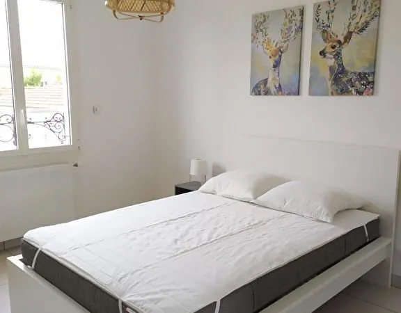 Chambre de service 1 pièce 12 m²