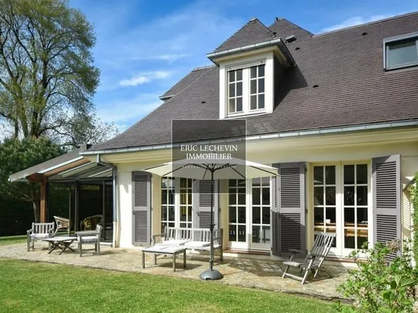 Villa en foret