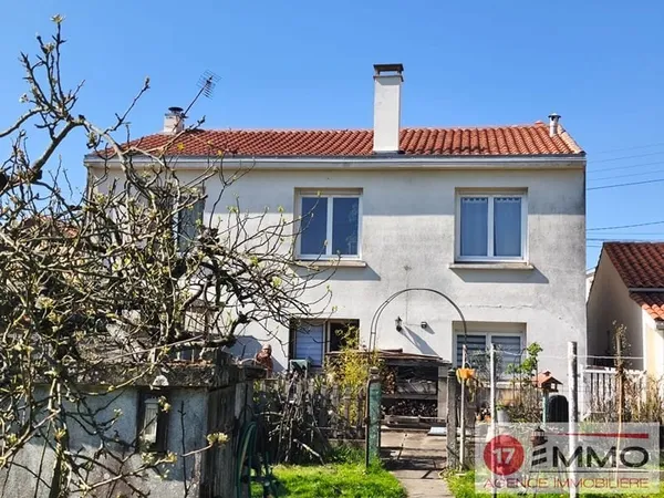 Maison familiale avec garage, jardin et dépendance - Rochefort