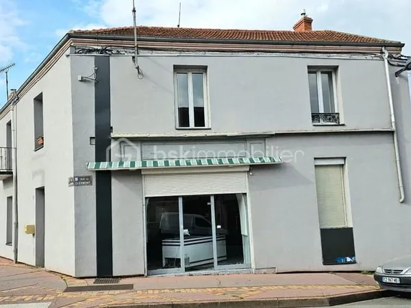IMMEUBLE DE RAPPORT MONOPROPRIETE - BONNE RENTABILITÉ - ROANNE CENTRE