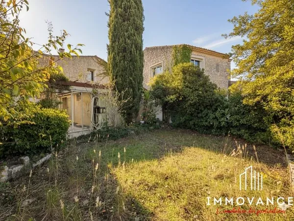 Maison T6 de 130m² avec jardin et garage