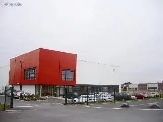 LOCAL D'ACTIVITE 2000 m² SAINT BARTHELEMY D ANJOU