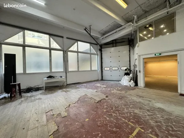 Local bureaux 1 139 m²