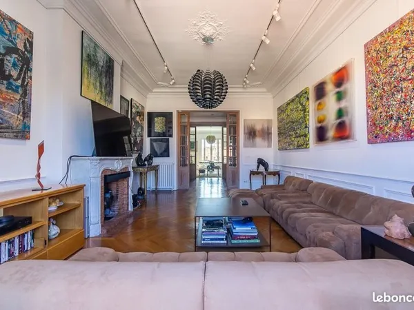 Duplex 7 pièces 285 m²