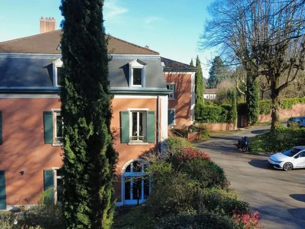 Appartement Collonges Au Mont D Or 4 pièce(s) 133 m2