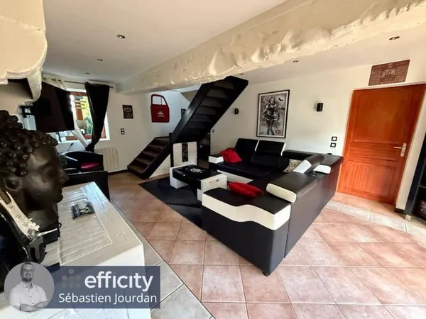 Maison 6 pièces 136 m²
