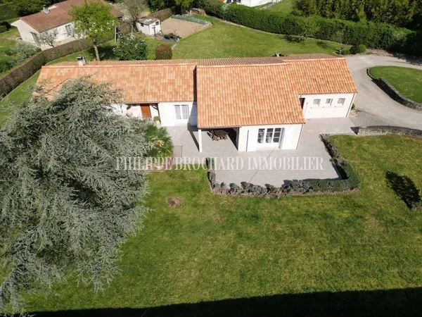 Plain pied 5 chambres grand terrain