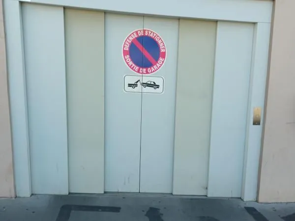 Parking 14 m² Lyon 07