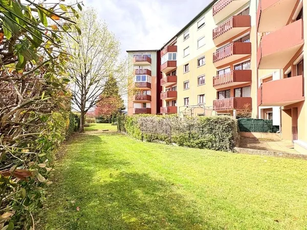 TYPE 4 - 84 m2 - 2 BALCONS - CAVE - STATIONNEMENT SIMPLE - EMPLACEMENT DE CHOIX AUX PORTES DE L'HYPE