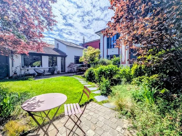 Maison 8 pièces 200 m²