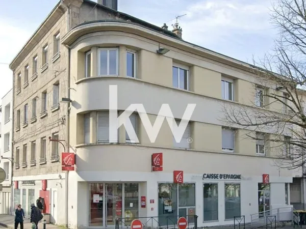 Immeuble à vendre Le Chambon-Feugerolles