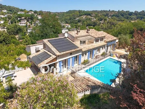 Maison 14 pièces 280 m²