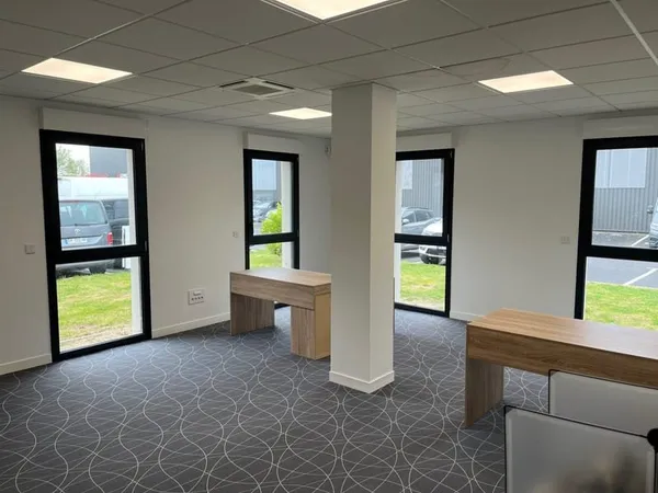 Bureaux 560 m²