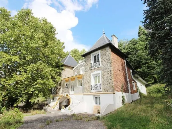 Maison 16 pièces 495 m²