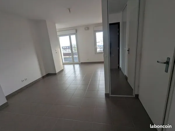 Appartement T2 (44.70m2) , terrasse ,cave , garage