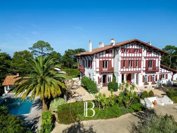 BAKEA - Superbe propriété avec vue mer pour 18 personnes - Bidart