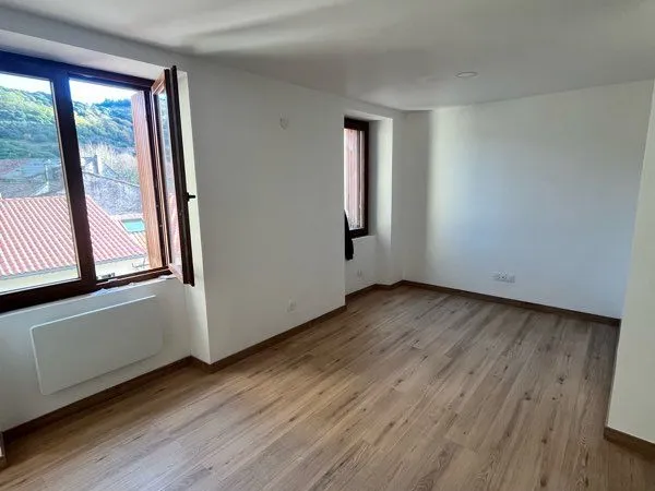 Apparemment T3 70m2