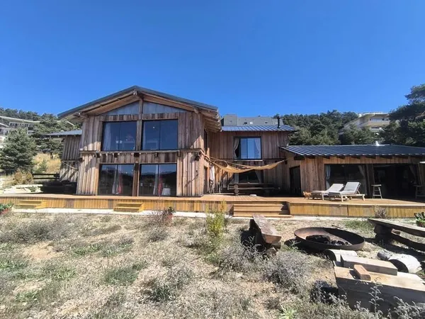 Maison et villa de prestige Location Gréolières 10p 350m² 750000€