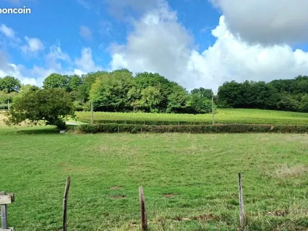 Terrain 690 m² Lugny