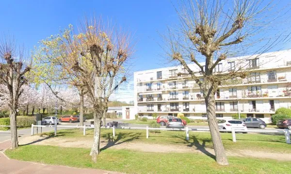Stationnement Location L'Isle-Adam   40€