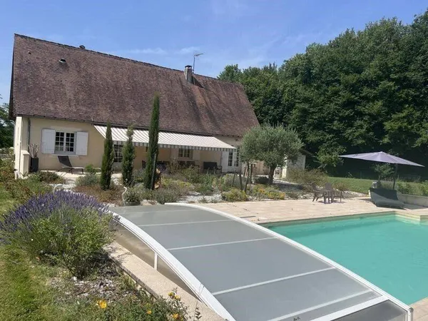 Maison 10 pièces 181 m²