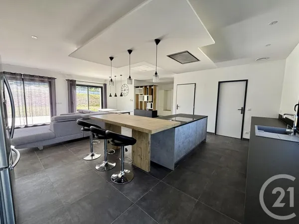 Maison 9 pièces 269 m²