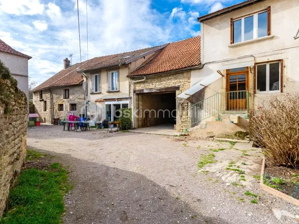 Maison 10 pièces 240 m²