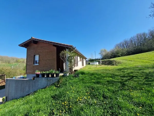 Exclusivité : Maison Moderne Ossature bois de 145m² à Ordan-Larroque