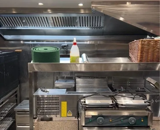 À VENDRE - Fonds de commerce Restaurant / Snack - Montreuil (93) - Rue de Paris