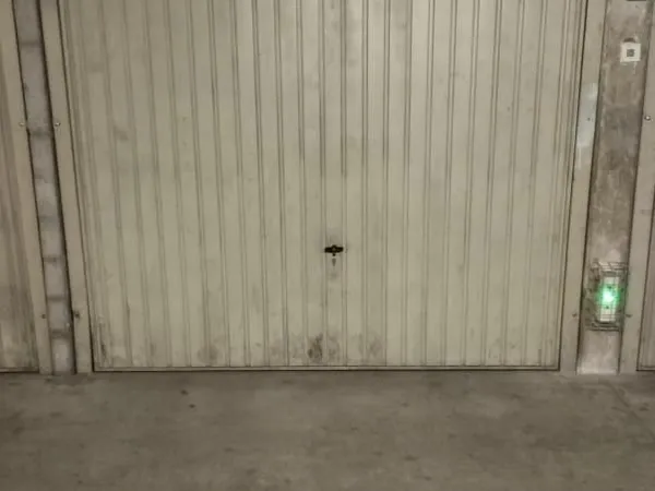 Garage/box 12 m² Francheville
