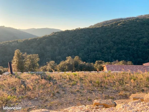 Vends terrain 1082m² avec permis de construire, vue magnifique sur les Cévennes