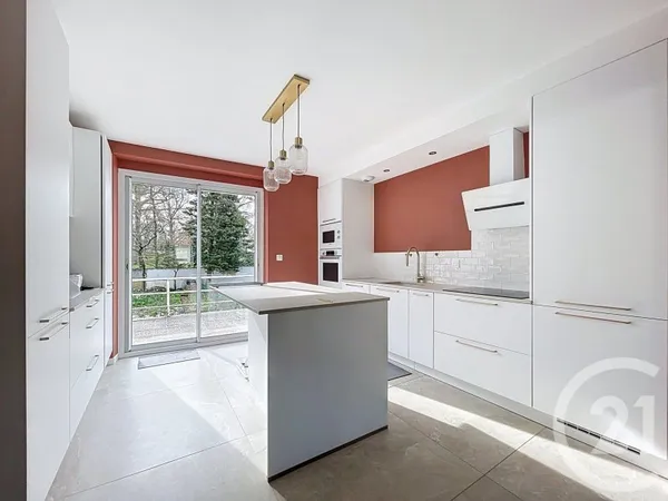 Maison 5 pièces 154 m²