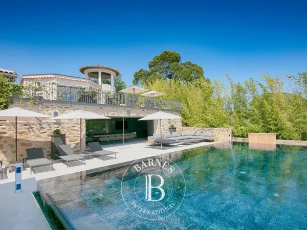 GOLFE DE SAINT-TROPEZ - GIGARO - 5 CHAMBRES - PISCINE - VUE MER