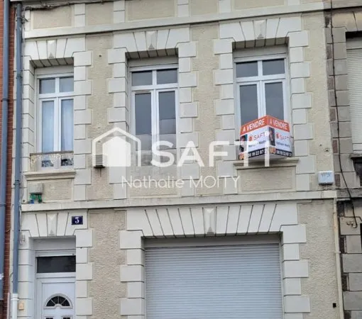 Grande maison T5 en COEUR DE VILLE avec une grande terrasse de plus de 30m² et DEPENDANCE de 2 pièce