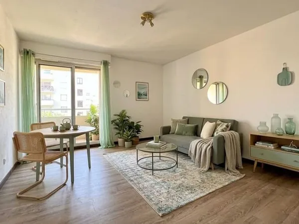 Studio 1 pièce 28 m²