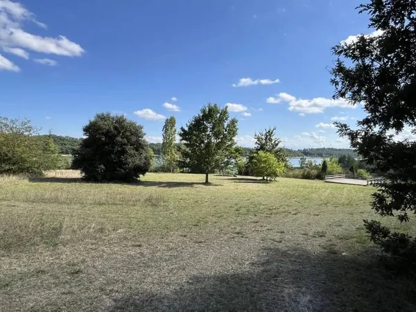 Maison 2 pièces 202 m²