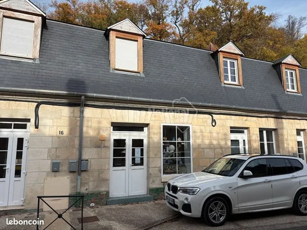 Local commercial 29 m² PIERREFONDS